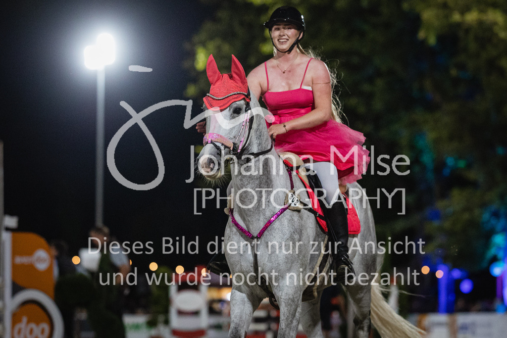 230827_Delbrueck_Kostuem-846 | Deine schönsten Turniermomente als professionelle Fotos! Entdecke hochwertige Pferdesport-Fotografie im Online-Shop. Jetzt Fotos finden & bestellen!