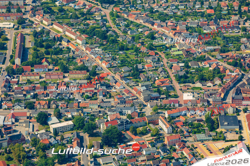 Melkerstraße Osterburg Bild- Das Luftbild wurde 2025 vom UL-Flugzeug heraus erstellt ( keine Drohne bzw. Drohnenaufnahme ) - Hochauflösende Luftaufnahme -Nicht vergleichbar mit Google Maps oder Satelittenbilder- Die Geschenkidee !Mit Lizenz und Bildrechte bestellbar - CC