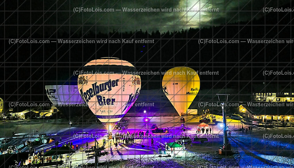182593_Luftbild_Nacht der Ballone_mit Mondaufgang | (C)FotoLois.com, Alois Spandl. Luftbild, NACHT der BALLONE in Lackenhof am Ötscher bei der Ötscherlift-Talstation, während der Veranstaltung erlebte man dabei den Mondaufgang, Do 28. Dez. 2023.