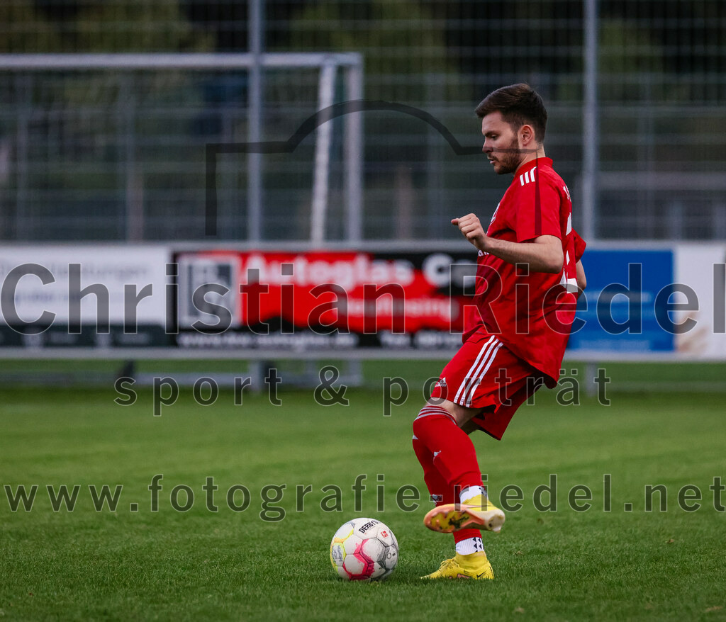 2023-08-01_010_FC_Finsing_gegen_SpVgg_Altenerding | Finsing, Deutschland, 01.08.2023:
Fußball, TOTO Pokal 2023 / 2024, 1. Spieltag, FC Finsing gegen SpVgg Altenerding, Endergebnis: 0:5

Lucca Stark (FC Finsing, #12)

Foto: Christian Riedel / fotografie-riedel.net