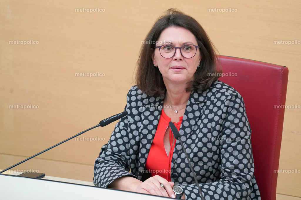 Ilse Aigner (20) | Metropolico