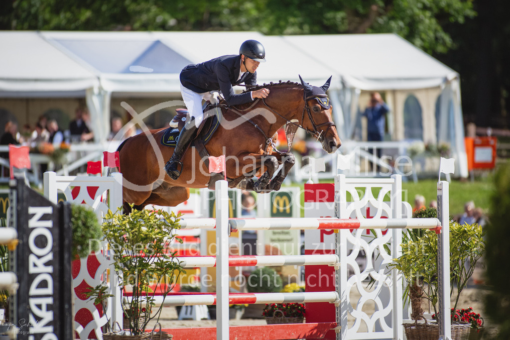 230730_BHO_GrosserPreis_FS_719 | Deine schönsten Turniermomente als professionelle Fotos! Entdecke hochwertige Pferdesport-Fotografie im Online-Shop. Jetzt Fotos finden & bestellen!