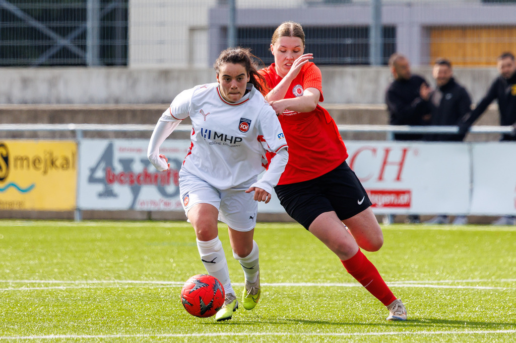 FCHHÜT_251003_5903 | 1.FC Heidenheim 1846 II vs. TSV Hüttlingen, Fußball, Frauen, Bezirkspokal, 2025/2026, 1.Runde, 03.10.2025 in Mergelstetten, Sportplatz 2(Foto: Michael Bulling) - Realisiert mit Pictrs.com