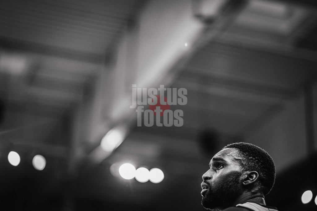 Basketball | Männer | Saison 2024/2025 | easyCredit Basketball Bundesliga | 4. Spieltag | Veolia Towers Hamburg vs. EWE Baskets Oldenburg | 06.10.2024 | Rich Osaro (#3, Veolia Towers Hamburg)