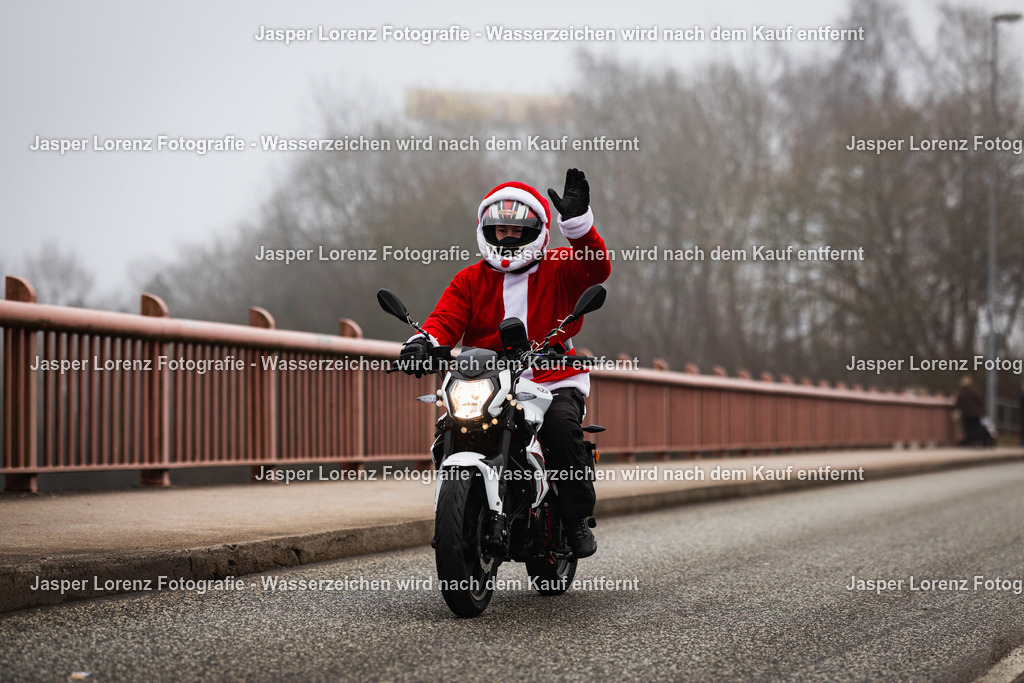 X-Mas Ride I Kiel I 2025 | Jasper Lorenz Fotografie - Realisiert mit Pictrs.com
