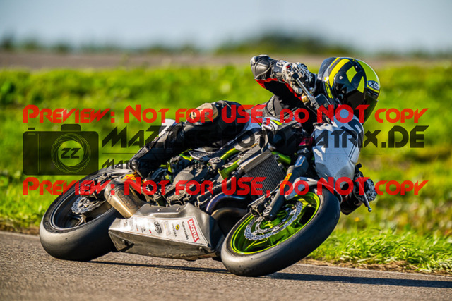 MaZZes_FotoMatrix_220917_2270 | TWIN CUP