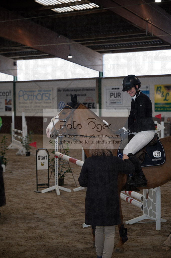 Hallenreittunier Voxtrup 2023 | Entdecke hochwertige Reitturnierfotos von Foto Oger. Professionell, emotional und authentisch – jetzt Lieblingsmomente im Shop bestellen.Deutschlandweite Turnierfotografie. - Realisiert mit Pictrs.com