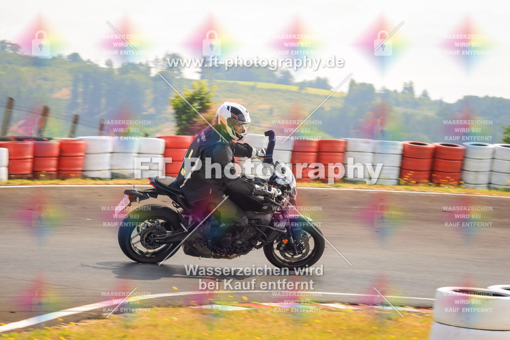 _DSK2405 | Hier findet Ihr Bilder von Touristenfahrten auf der Nürburgring Nordschleife oder von anderen Veranstaltungen die ich besucht habe. Viel Spass beim Durch Schauen 