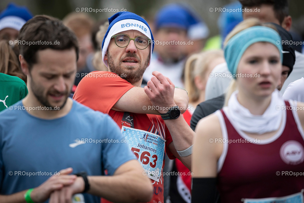 Bonner Nikolauslauf in Bonn, 08.12.2024 | Impressionen vom Bonner Nikolauslauf am 08.12.2024 in Bonn (Freizeitpark Rheinaue). Foto: BEAUTIFUL SPORTS/Axel Kohring