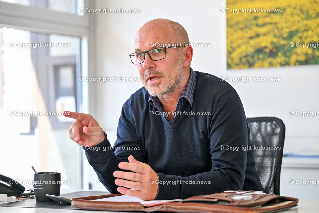 Seifried United Auto_ 26.09.2023-16 | 26.09.2023, Grieskirchen, AUT, Seifried United GmbH im Bild Adolf Seifried (Geschaeftsfuehrer Seifried United GmbH und Obmann des Landesgremium Ooe des Fahrzeughandels WKOOE)
