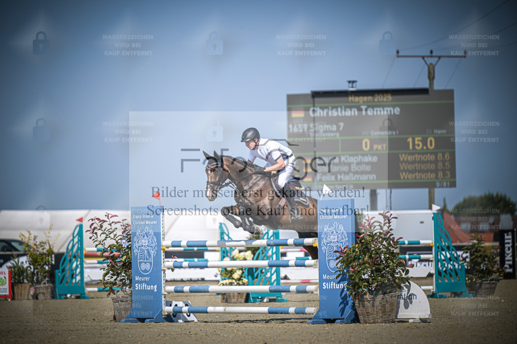 DOS_0472 | Entdecke hochwertige Reitturnierfotos von Foto Oger. Professionell, emotional und authentisch – jetzt Lieblingsmomente im Shop bestellen. - Realisiert mit Pictrs.com