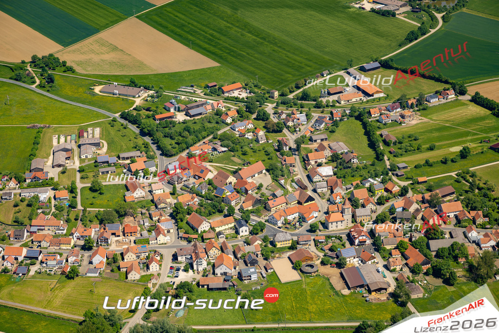 Aktuelles Luftbild von Alfershausen Thalmässing - Die Luftaufnahme wurde 2022 mittels UL-Flugzeug erstellt ( keine Drohne ) - hochauflösende Kamera-Systeme von  Canon -Beste Qualität - Für grossformatige Ausdrucke geeignet. Die Geschenkidee !