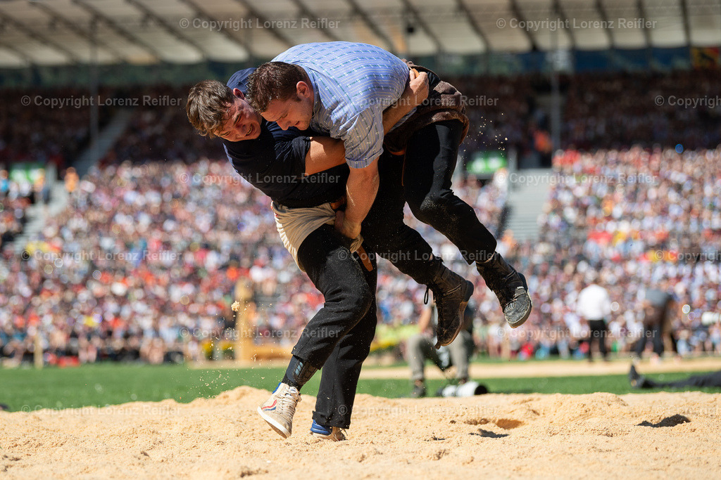 Schwingen -  ESAF Sonntag 2025 | Mollis, 31.8.25, Schwingen - ESAF Sonntag.Moser Michael (l, Biglen), Orlik Armon (r, Maienfeld)