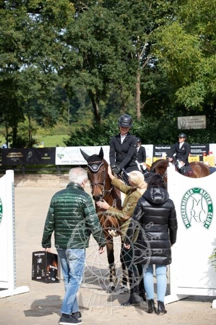 2B4A1361 | pixelfaenger - Realisiert mit Pictrs.com