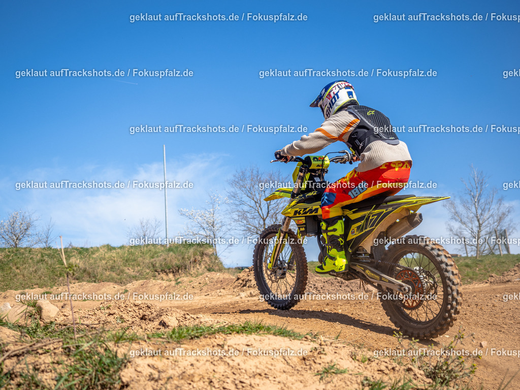 Schweyen040525-200 | Trackshots.de / Fokuspfalz.de - Realisiert mit Pictrs.com