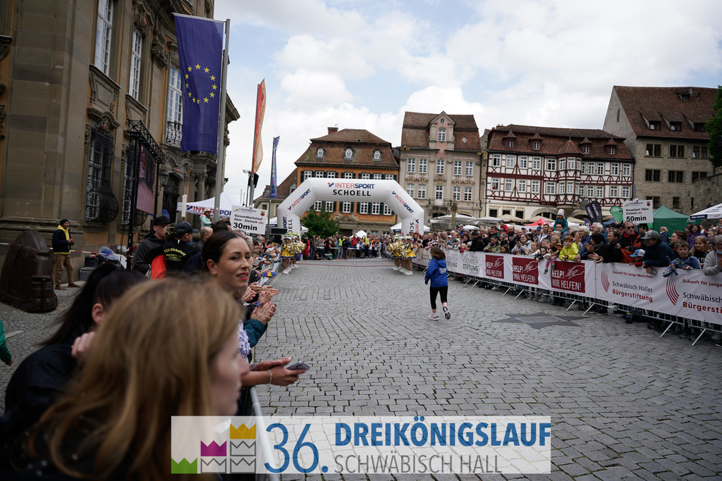 AOK Junior Cup 400m | 3Königslauf 2022 AOK Junior Cup 400m - Realisiert mit Pictrs.com