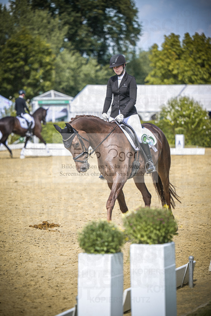 DOS_4461 | Entdecke hochwertige Reitturnierfotos von Foto Oger. Professionell, emotional und authentisch – jetzt Lieblingsmomente im Shop bestellen.Deutschlandweite Turnierfotografie. - Realisiert mit Pictrs.com