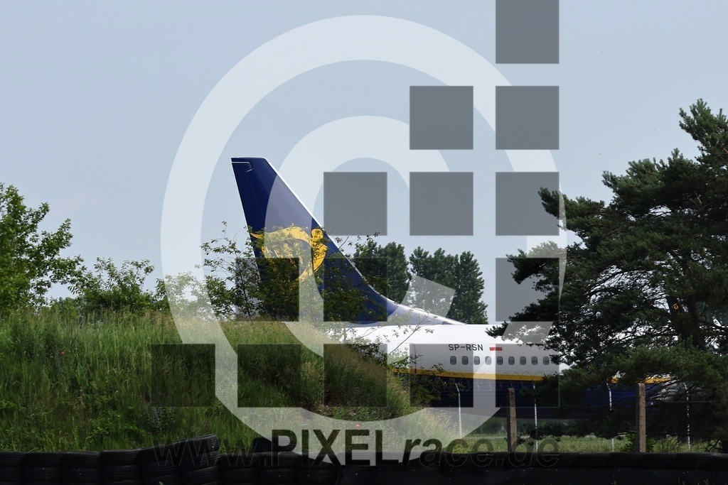 social-20240605_37483 | Schöne Erinnerungen an spannende Momente - das festzuhalten ist unser Job. PIXELrace.de ist seit 2003 auf den Rennstrecken Europas unterwegs um die Action draußen beim Fahren und die wunderbare Stimmung imm Fahrerlager für euch einzufangen.