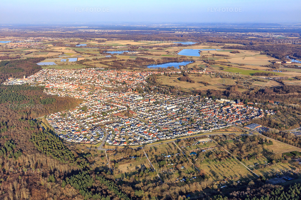 Luftbild: Stadtansicht aus Westen in Kandel im Bundesland Rheinland-Pfalz in Deutschland. Foto: IMG_145461.jpg vom 07.03.2025 durch Werner Riehm/FLY-FOTO.de