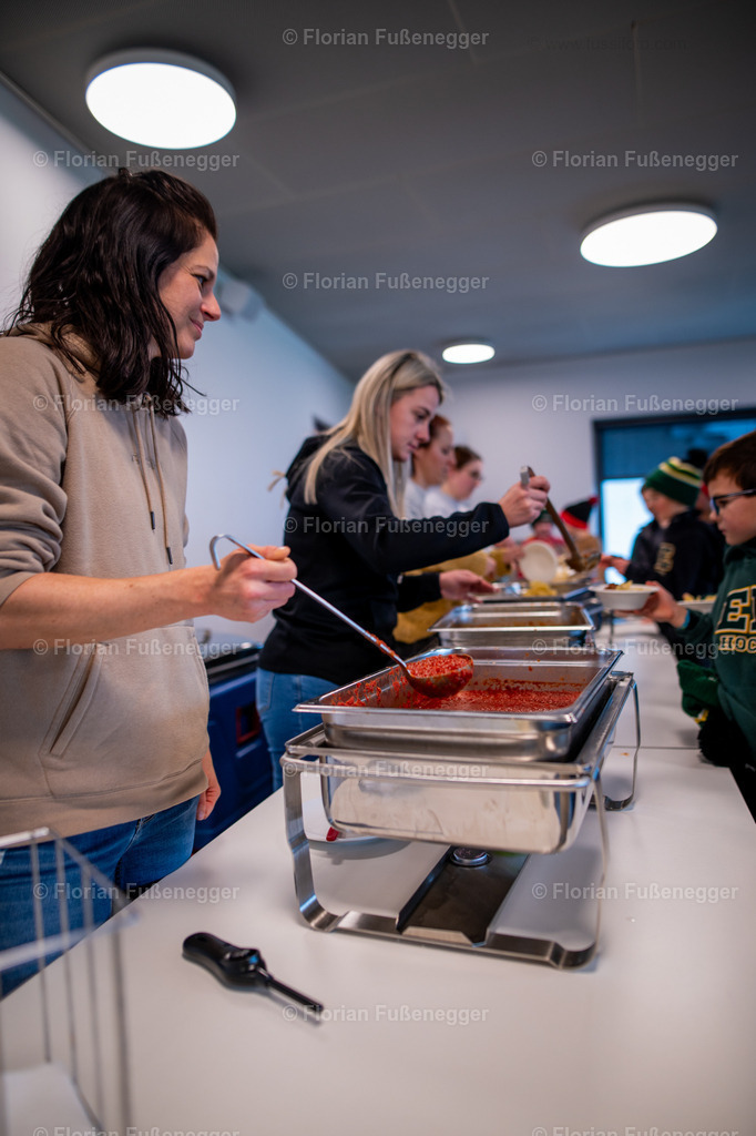 2025-03-01-Bärencup Wil-147 | "Fussifoto.com – Ihr Ansprechpartner für hochwertige Fotografie! Entdecken Sie kreative Bilder und professionelle Dienstleistungen. Kontaktieren Sie uns für Ihre Projekte!"