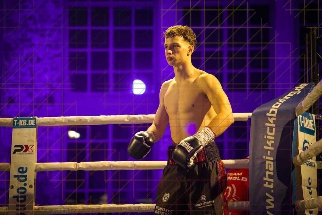 Domenik Arnold erster WM KAmpf 02 2026 tomafocus TB00111 | professionelle Sport- und Eventfotografie von Tomafocus – dynamische Bilder, emotionale Momente und hochwertige Aufnahmen für jeden Anlass. - Realisiert mit Pictrs.com