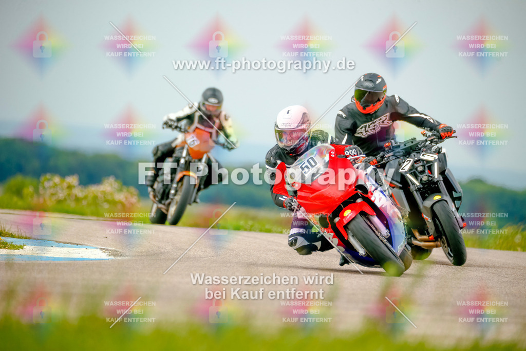 _MOT2004 | Hier findet Ihr Bilder von Touristenfahrten auf der Nürburgring Nordschleife oder von anderen Veranstaltungen die ich besucht habe. Viel Spass beim Durch Schauen 