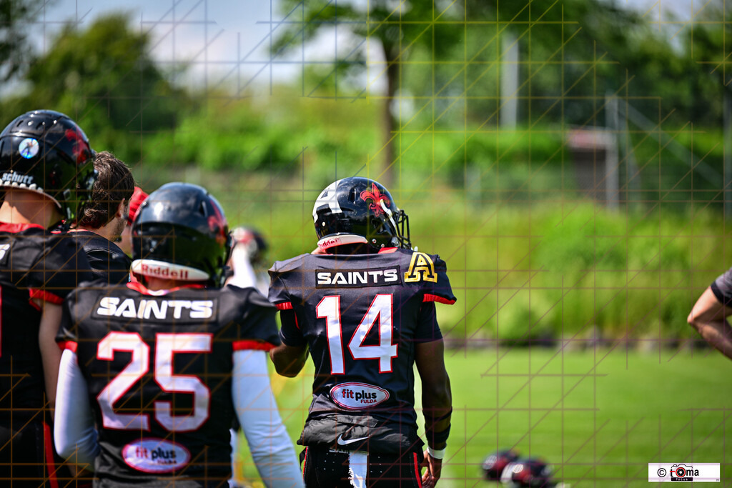 FD-Saints vs. Wetzlar Wölfe (92 von 205) | professionelle Sport- und Eventfotografie von Tomafocus – dynamische Bilder, emotionale Momente und hochwertige Aufnahmen für jeden Anlass. - Realisiert mit Pictrs.com