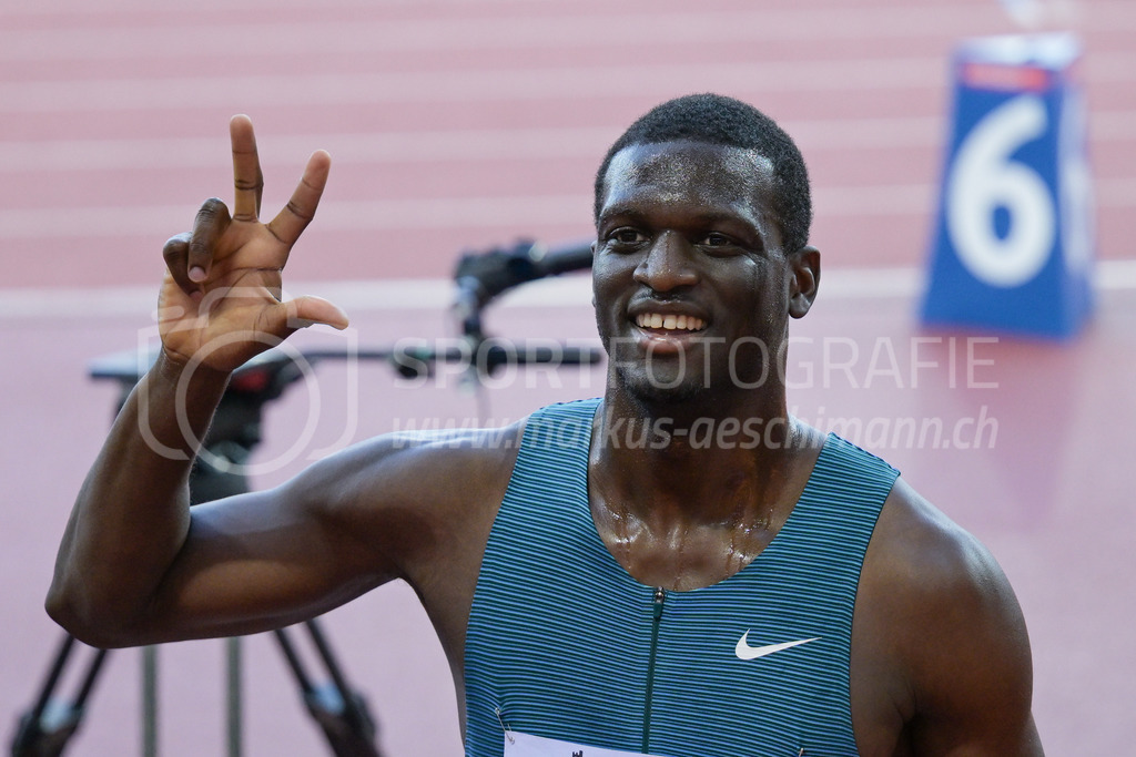 Leichtathletik: Weltklasse Zürich | 08.09.2022, Zürich, Letzigrund, Leichtathletik: Weltklasse Zürich, JAMES Kirani (GRN), Gewinner im 400m-Lauf der Männer. - Realisiert mit Pictrs.com