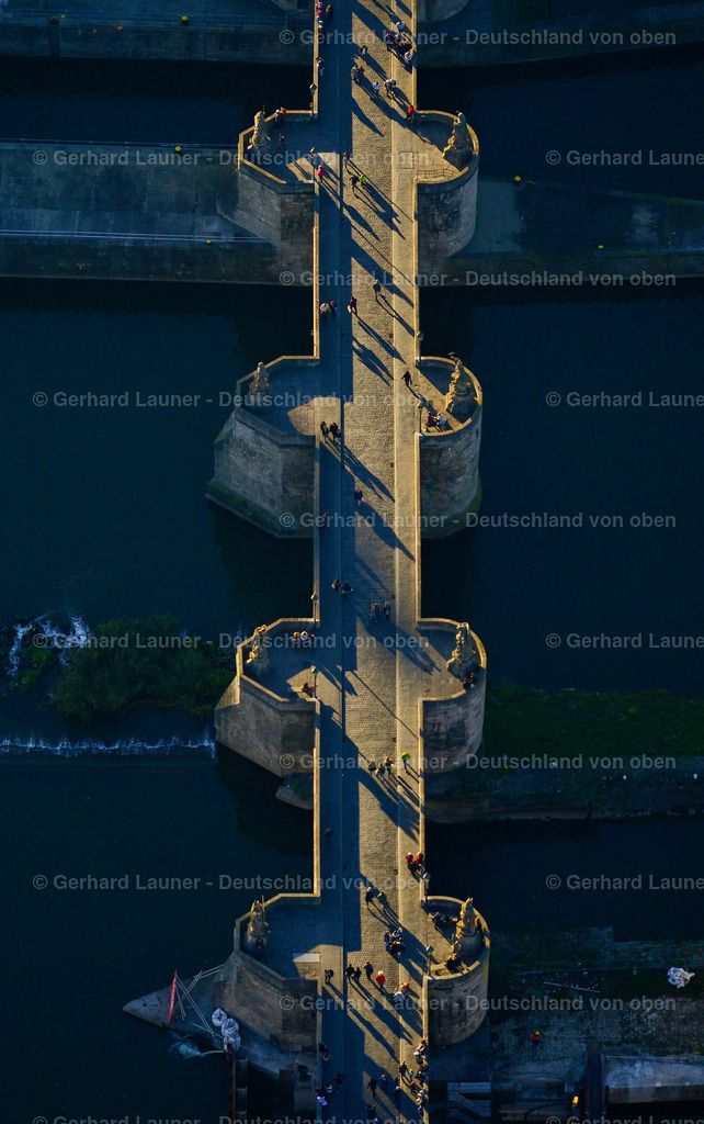 3503726 | Alte Mainbrücke, Würzburg
