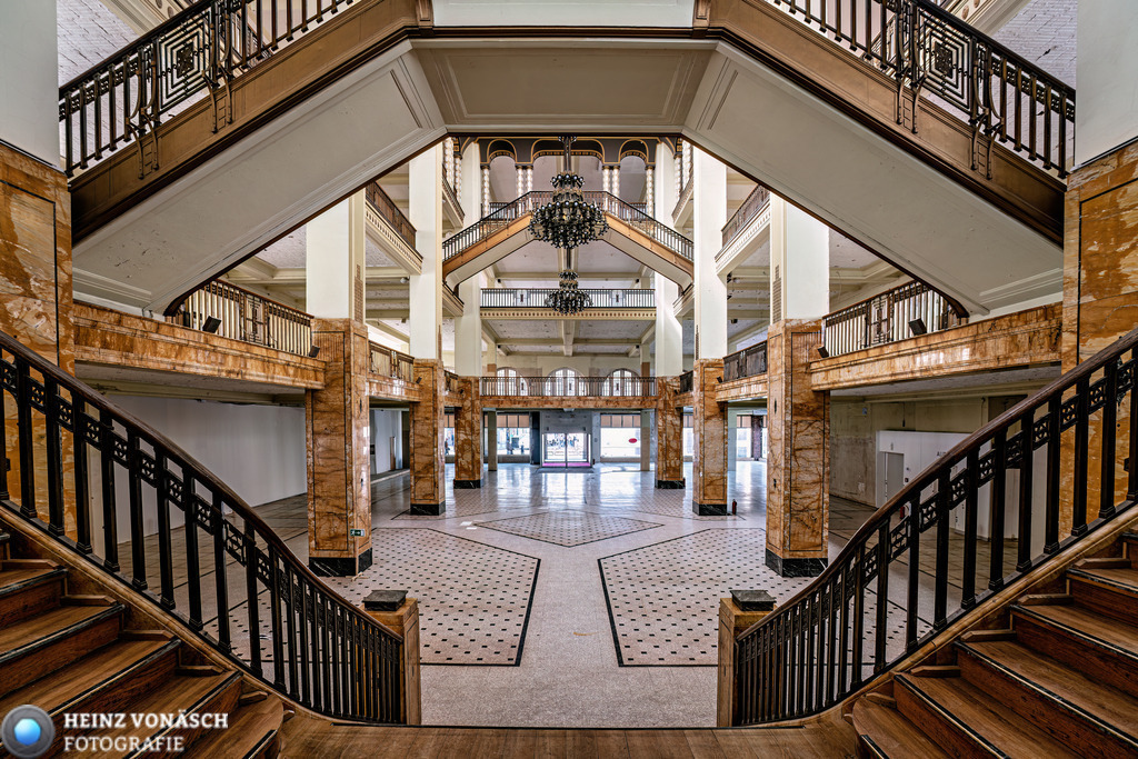 _DSC3713-1a | Alle Bilder von Heinz Vonäsch Fotografie können alle zu günstigen Preisen gekauft werden! Download der Bilder, Ausdrucke, Postkarten, Tassen T-Shirts, Kalender, Alu- Dibond usw. - Realisiert mit Pictrs.com