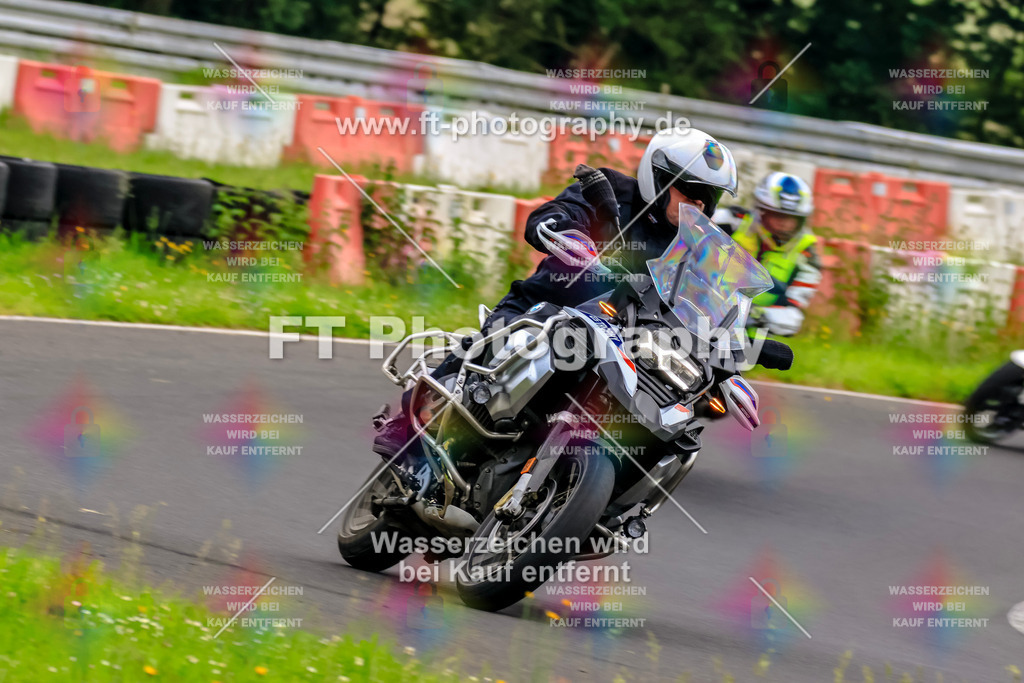 VBK-6879 | Hier findet Ihr Bilder von Touristenfahrten auf der Nürburgring Nordschleife oder von anderen Veranstaltungen die ich besucht habe. Viel Spass beim Durch Schauen 