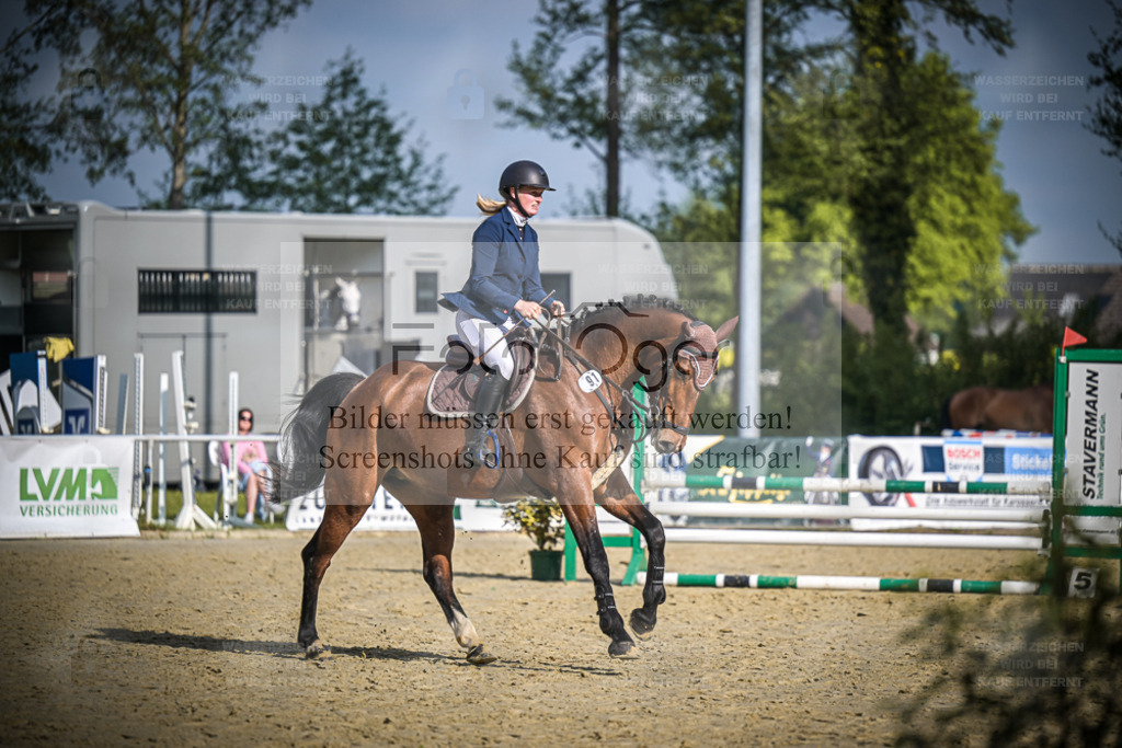 DOS_4632 | Entdecke hochwertige Reitturnierfotos von Foto Oger. Professionell, emotional und authentisch – jetzt Lieblingsmomente im Shop bestellen. - Realisiert mit Pictrs.com