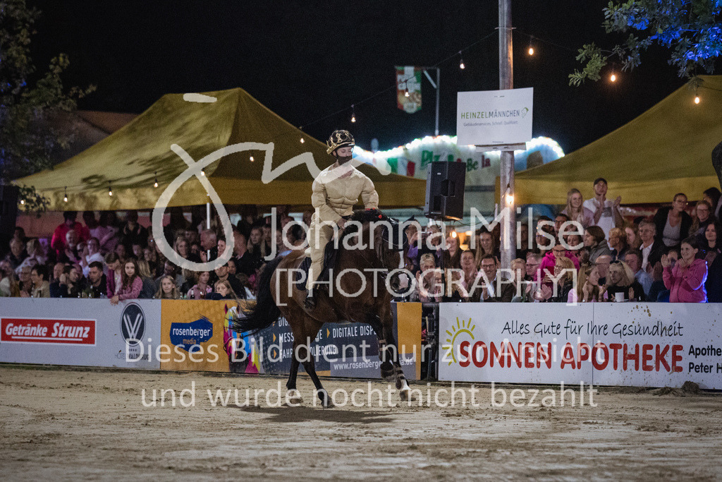 230827_Delbrueck_Kostuem-781 | Deine schönsten Turniermomente als professionelle Fotos! Entdecke hochwertige Pferdesport-Fotografie im Online-Shop. Jetzt Fotos finden & bestellen!