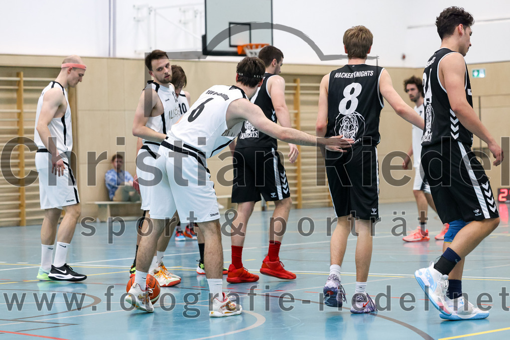 2023-03-26_031_TSV_Vaterstetten_gegen_Wacker_Knights_Burghausen | Vaterstetten, Deutschland, 26.03.2023:
Basketball, Bayernliga Herren Südost 2022 / 2023, 17. Spieltag, TSV Vaterstetten gegen Wacker Knights Burghausen, Endergebnis: 

F. Sutur (TSV Vaterstetten, #3), Konstantin Huber (TSV Vaterstetten, #13), Maximilian Rothe (TSV Vaterstetten, #6)

Foto: Christian Riedel / fotografie-riedel.net