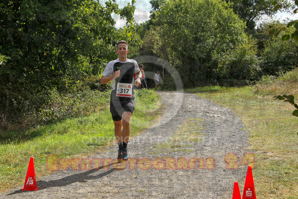 250830_1144_EV4_3614 | Sportfotografie im Rhein-Sieg Kreis, Köln, Bonn, NRW, Rheinland Pfalz, Hessen, etc. Unser Tätigkeitsfeld umfasst den Laufsport vom Volkslauf über den Marathon, Duathlon, Triathon bis zum Ultralauf wie Kölnpfad Ultra oder Schindertrail.