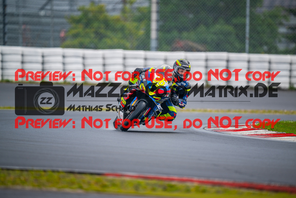 MaZZes_FotoMatrix_240830_6007705_3586 | STK1000