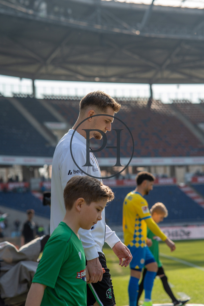 H96_BTSV-35 | Philipp-Heist - Realisiert mit Pictrs.com