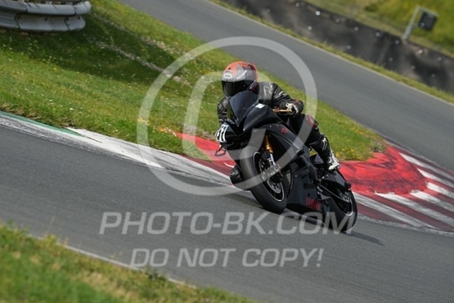 2024_07_06_PBK_31602 | Sportfotografie; SlowMotion; Video; Rennstrecke; Hafeneger; Speer; Racing; RSE; BMW; CBO; Trackday; Motorsportarena; Hockenheimring; Brno; Most; Barcelona; Valencia