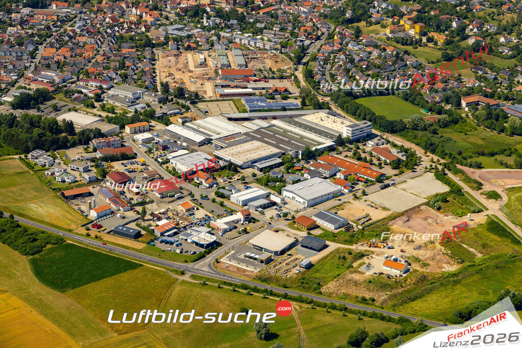 Die Luftaufnahme Gewerbegebiet - Neunkirchen am Brand wurde 2022 vom Flugzeug aus (keine Drohne) erstellt. Hohe Auflösung -für große Poster und Wandbilder geeignet - Garantiert!