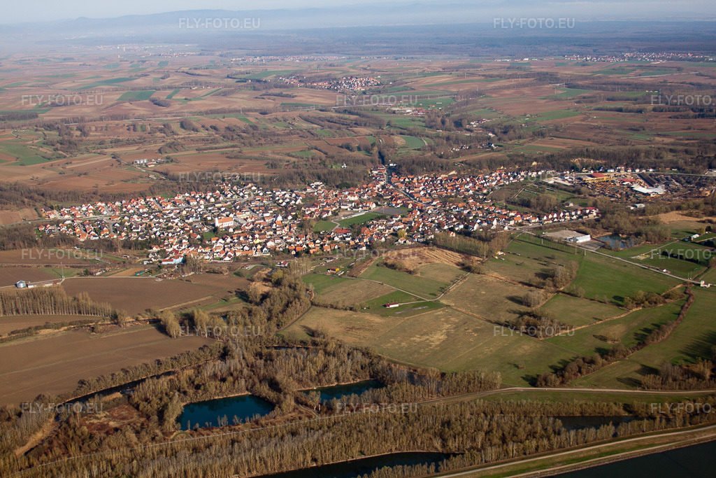 Vue aérienne: Vue de la ville à Mothern dans le département Bas Rhin, France. Photo: IMG_25582.jpg prise le 02/04/2010 par Werner Riehm/FLY-FOTO.euRésolution de l'original: 4752 x 3168 px