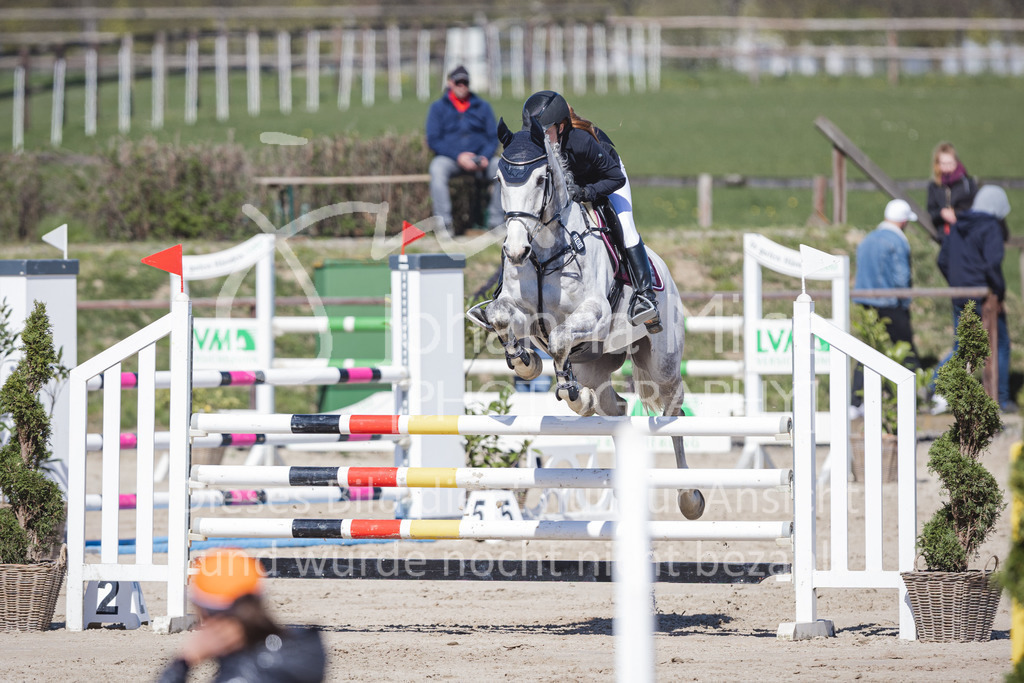 220416_4_L-Stil1-438 | Frühlingsfest der Pferde
Herford
16.April 2022
04/1 Stilspringprüfung Kl.L geschlossen 0-78 RLP