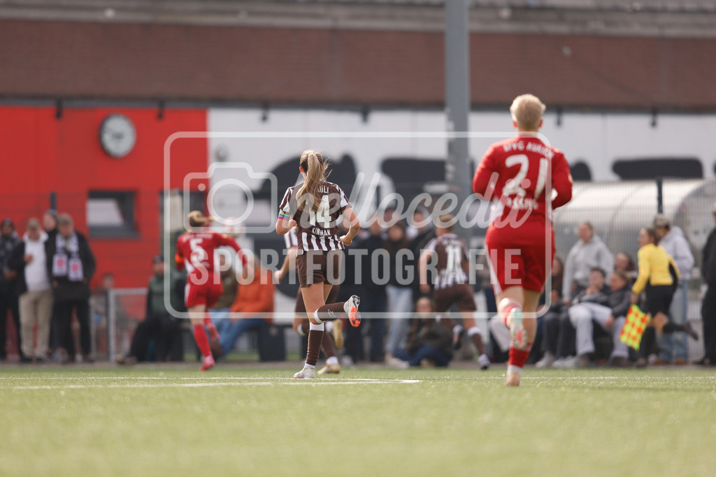 Fußball I Frauen I Saison 2025-2026 I Regionalliga Nord I 15. Spieltag I St. Pauli - SpVg Aurich-86 | realhellocedii - Realisiert mit Pictrs.com