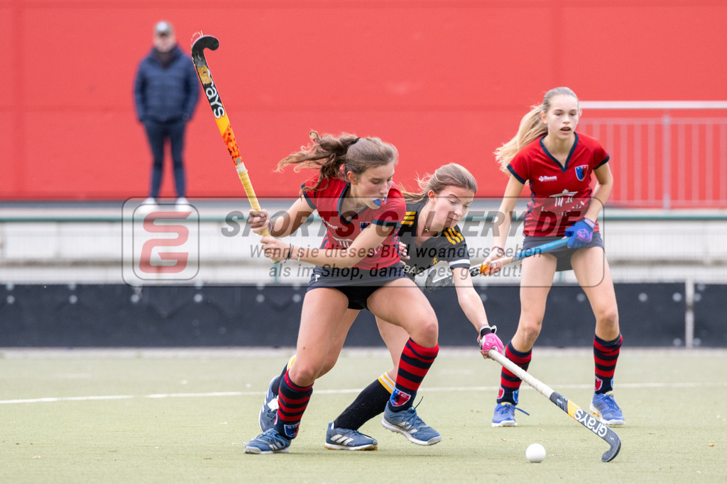 SFE_20231022_0078 | Deutsche Meisterschaft Weibliche U16 Finale Berliner HC - Harvestehuder THC am 22.10.2023 in Köln (Düsseldorfer Hockeyclub 1905 e.V.), Photo: Stephan Fehrmann 2023 (Sports-Gallery)