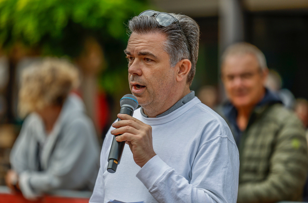 top-top.de 240913-041 | Foto, Video, Fotografie, Videografie, Fotobox, DJ, Discjockey, Musik, Musikbox, Veranstaltung, Photobooth, Amazon, Ebay, Buchtipp, Bestseller, Autor, Verlag, Buch, Wesel, Hamminkeln, NRW, Dinslaken, Rees, Drohne, Hochzeit, Party, Fotobox, Wesel, Fotograf