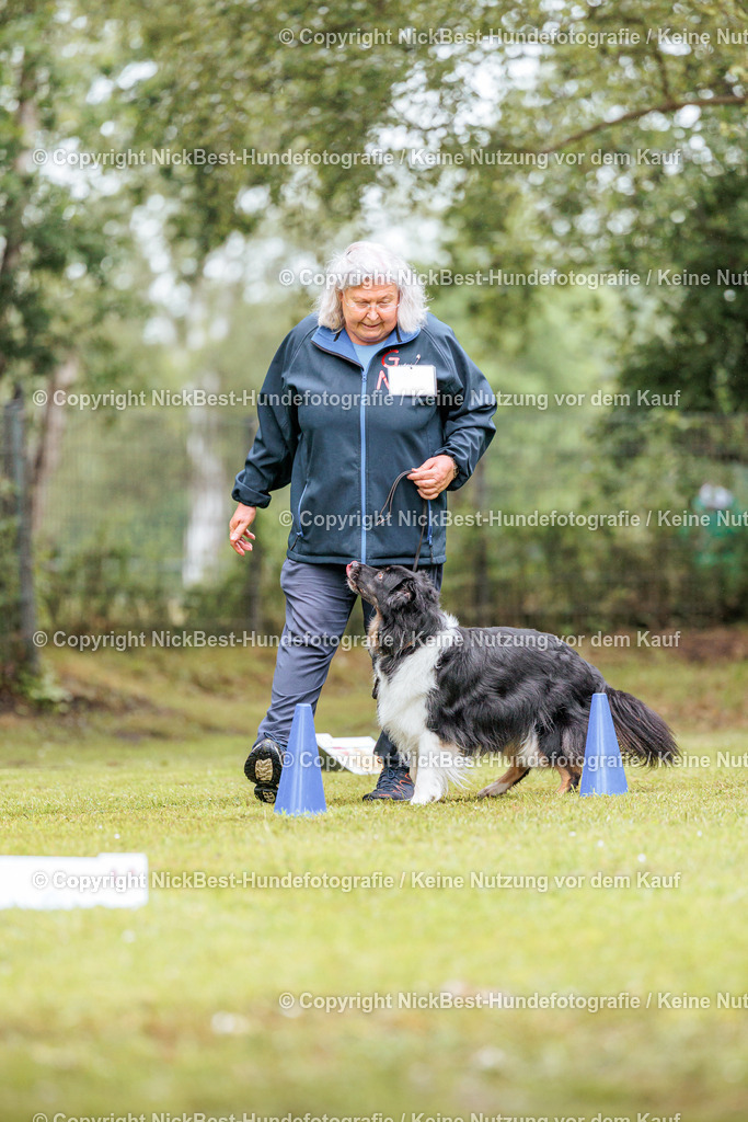 RO-Blumenthal-2026-Nickbest-Hundefotografie-3929 | Dein Hund! Dein Moment! Deine Erinnerungen! Hundefotografie in Bremen Blumenthal. Ich fange die besonderen Momente deines Vierbeiners ein – ob Indoor mit Blitzanlage oder in der freien Natur. Sicher dir dein Moment und dein Termin für eure Erinnerungen.