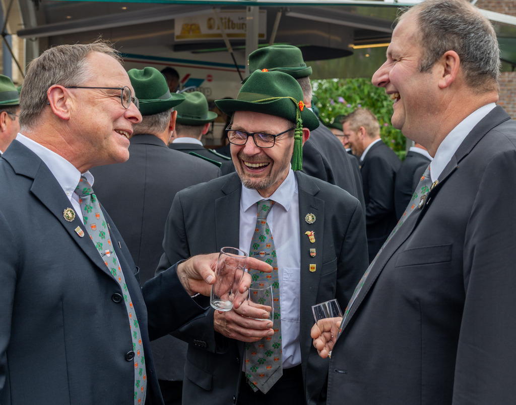 top-top.de-250705-007 | Foto, Video, Fotografie, Videografie, Fotobox, DJ, Discjockey, Musik, Musikbox, Veranstaltung, Photobooth, Amazon, Ebay, Buchtipp, Bestseller, Autor, Verlag, Buch, Wesel, Hamminkeln, NRW, Dinslaken, Rees, Drohne, Hochzeit, Party, Fotobox, Wesel, Fotograf