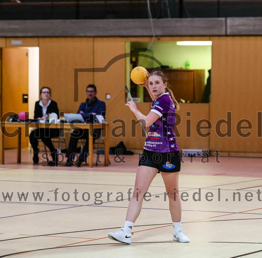 2024-01-27_061_SpVgg_Altenerding_gegen_HSG_Schwab-kirchen | Erding, Deutschland, 27.01.2024:
Handball, Bezirksoberliga Frauen Altbayern 2023 / 2024, 12. Spieltag, SpVgg Altenerding gegen HSG Schwab/kirchen, Endergebnis: 39:28

Marlene Mittermeier (SpVgg Altenerding, #6)

Foto: Christian Riedel / fotografie-riedel.net