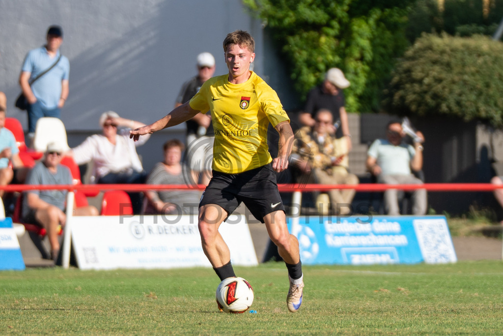 SSV Schwäbisch Hall vs. SG Sonnenhof Großaspach, Fussball, WFV-Pokal, 3. Runde, 11.08.2026 | Christian Mistl (SG Sonnenhof Großaspach, #06),SSV Schwäbisch Hall vs. SG Sonnenhof Großaspach, Fussball, WFV-Pokal, 3. Runde, 11.08.2026