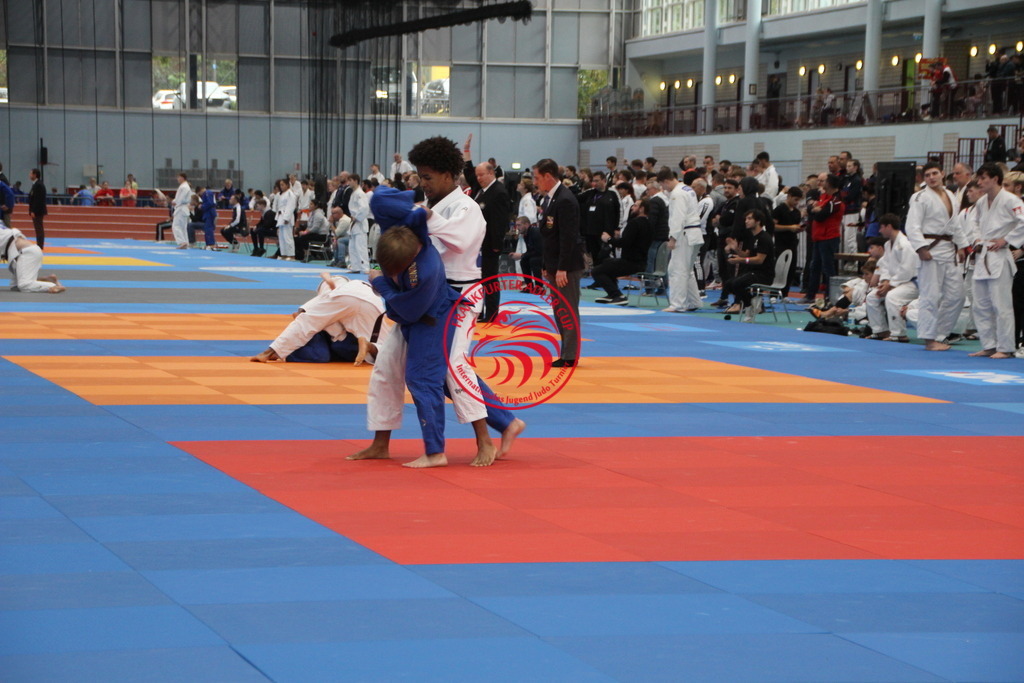 IMG_1161 | Fotos vom Adler Cup - Pictures from Adler Cup

Hier findet Ihr alle Eindrücke und großen Momente der Adler Cup Wochenenden. Here you will find all impressions and great moments of the Adler Cup weekends. - Realisiert mit Pictrs.com