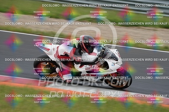 2025_06_06_PBK_14331 | Sportfotografie; SlowMotion; Video; Rennstrecke; Hafeneger; RSE; Speer; Trackday; Motorsportarena; Hockenheimring; Brno; Most; Barcelona; Valencia, Benny; Kaetzmer;